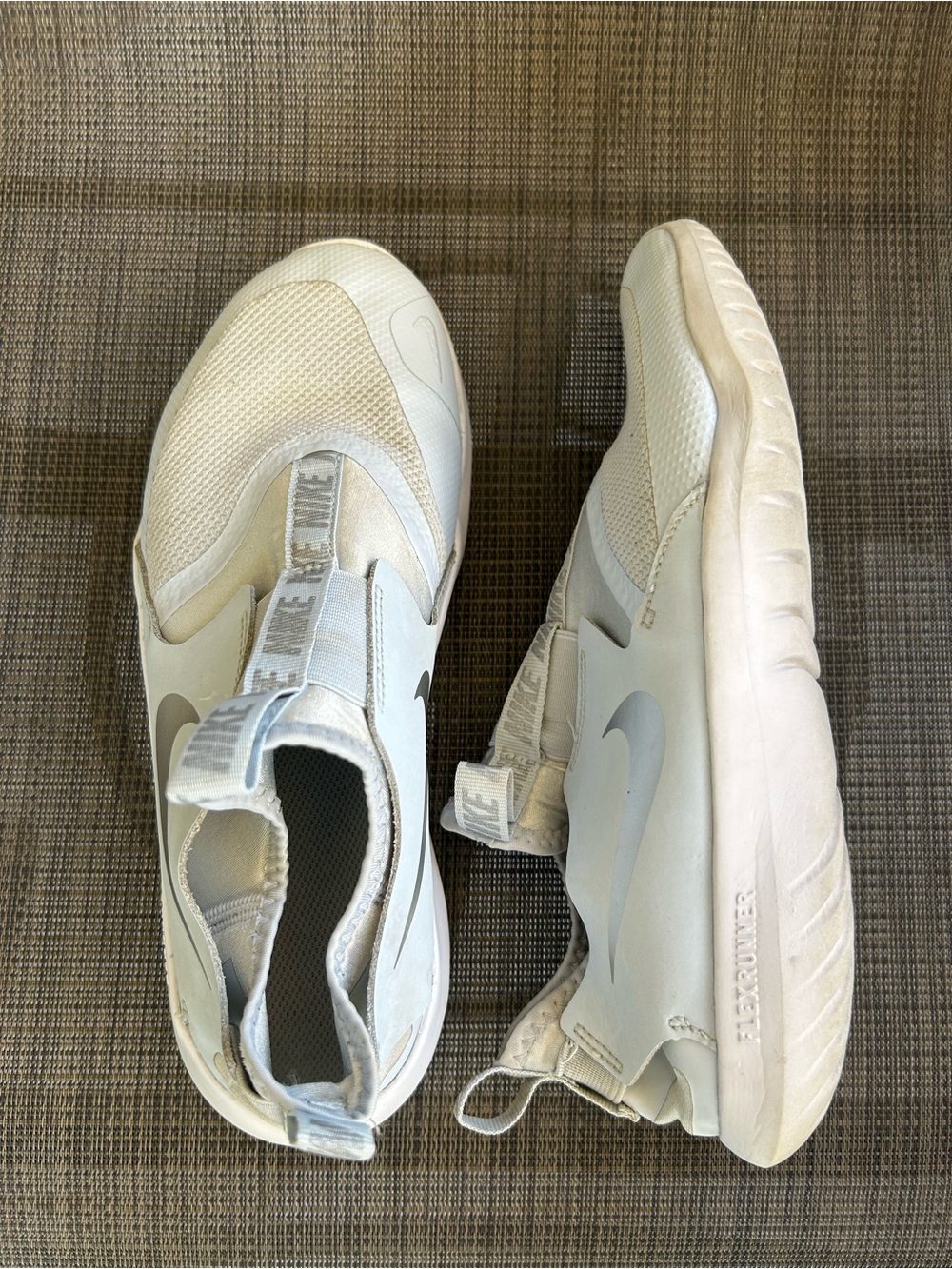 Nike Men’s Athletic Slip-On Sneakers White Light Gray